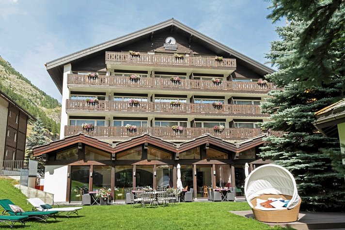 Le Mirabeau Resort & Spa