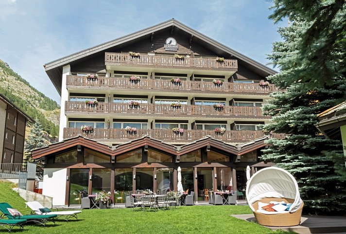 Le Mirabeau Resort & Spa