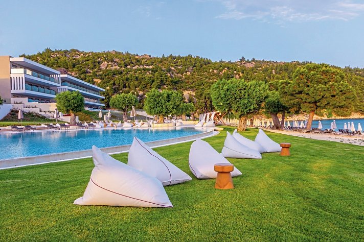 Ammoa Luxury Hotel & Spa Resort