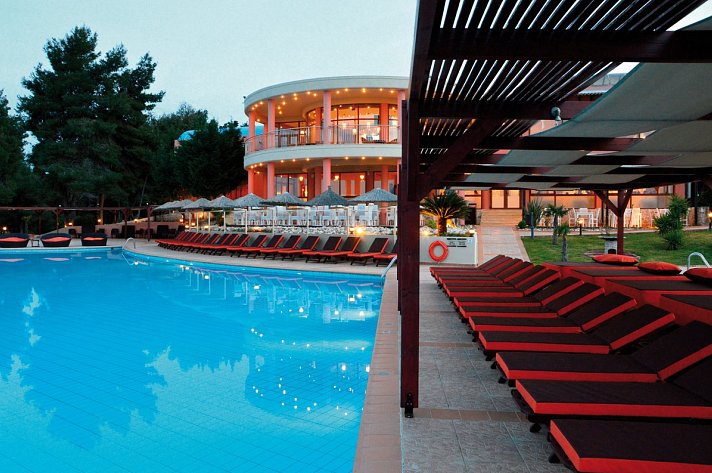 Alia Palace