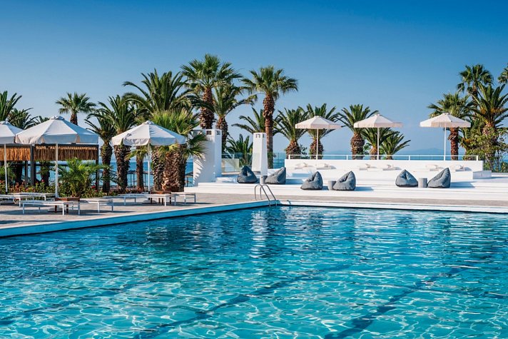 Kassandra Palace Seaside Resort