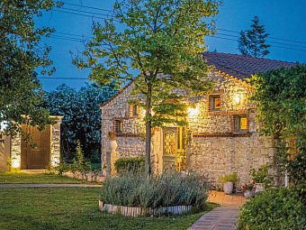 Petrino Eco Village