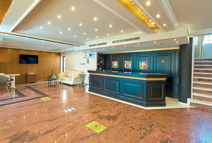 Mediterranean Resort Hotel