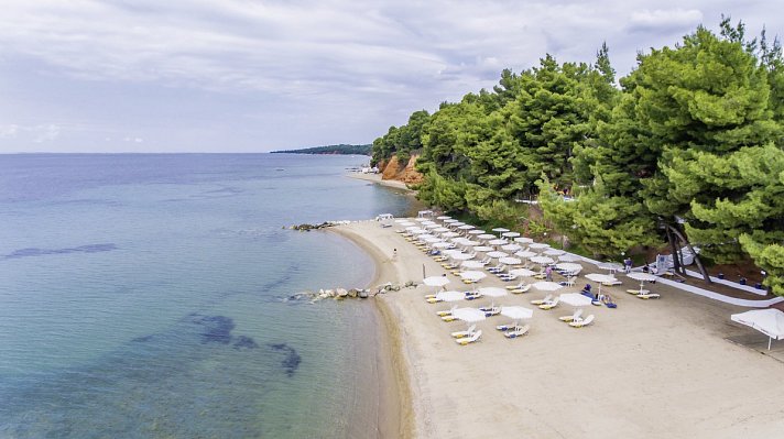Porfi Beach