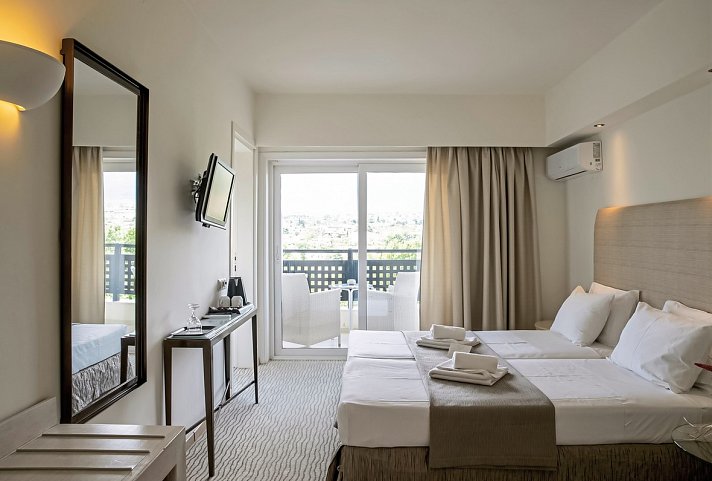 Olympian Bay Grand Resort