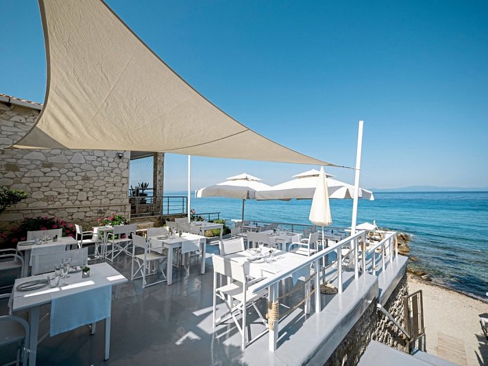 White Suites Resort