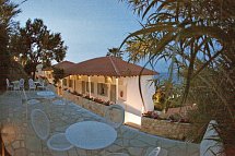 White Suites Resort