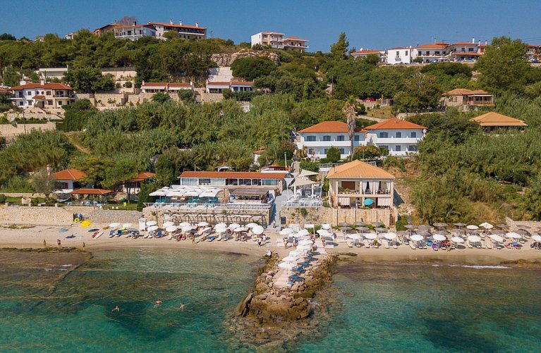 White Suites Resort