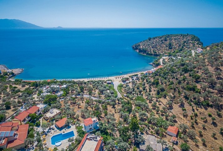 Limnionas Bay Village