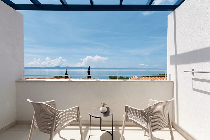 Bluesun Holiday Village Afrodita - Beispiel Balkon Doppelzimmer Meerseite (Zimmercodierungen DBC & EBC)