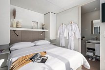 Pinadria Camping Resort - Wohnbeispiel Mobilheim Glamping Escape (Zimmercodierung CB1)