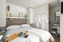 Pinadria Camping Resort - Wohnbeispiel Mobilheim Glamping Escape (Zimmercodierung CB1)