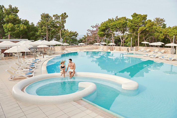Bluesun Hotel Elaphusa