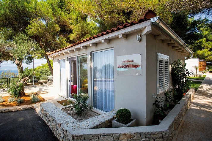 Waterman Beach Village Camp & Glamping - Rezeption