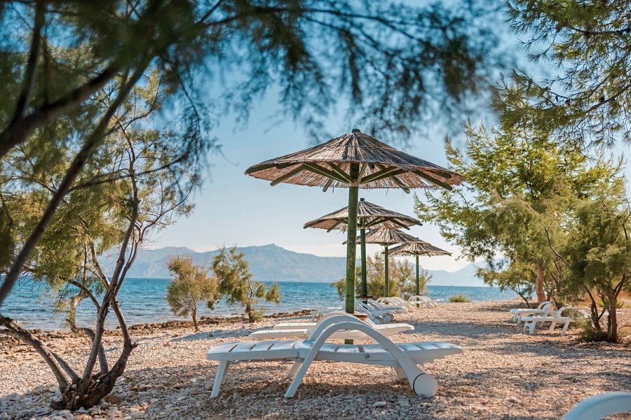 Waterman Beach Village Camp & Glamping