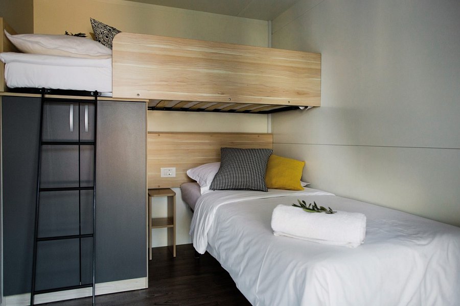 Waterman Beach Village Camp & Glamping - Wohnbeispiel Bungalow (Zimmercodierung BB1)