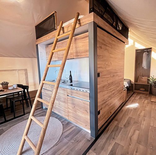 Waterman Beach Village Camp & Glamping - Wohnbeispiel Glamping-Zelt (Zimmercodierung CB1)