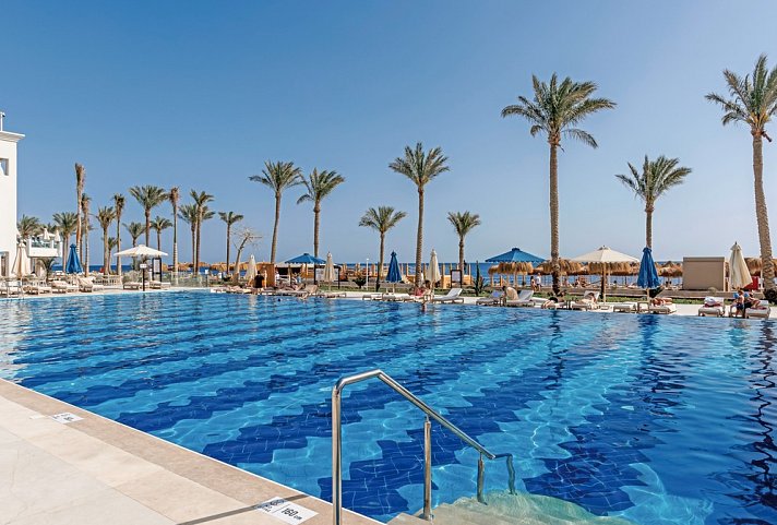 SUNRISE Remal Beach Resort