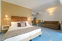 Baia del Godano Resort & Spa - Wohnbeispiel Doppelzimmer Komfort (Zimmercodierung DF1)