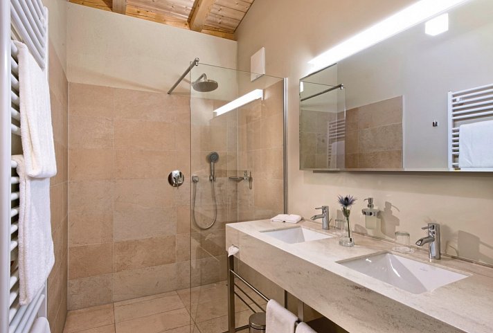 aja Bergresort Werfenweng Apartments - Beispiel Bad (Zimmercodierung AB1)