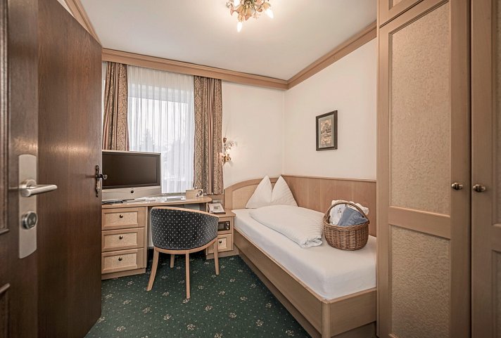 Alpina - Wohnbeispiel Einzelzimmer Klassik (Zimmercodierung EB1)