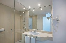 Iberostar Waves Bouganville Playa - Wohnbeispiel Doppelzimmer Meerblick (Zimmercodierungen D1M & D2M)