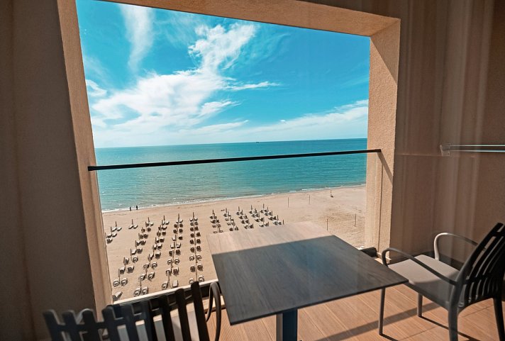 Royal G Deluxe Hotel & Spa - Wohnbeispiel Doppelzimmer Meerblick (Zimmercodierung D1M)