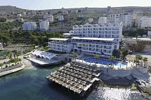 Santa Quaranta Premium Resort