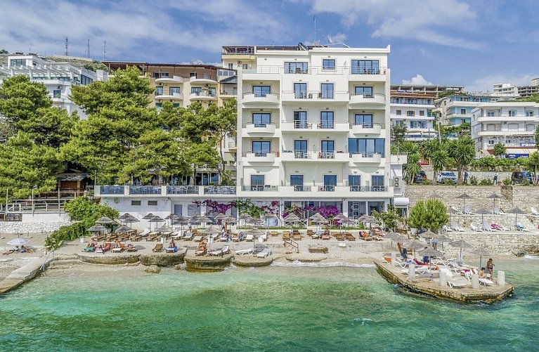 Jaroal Hotel