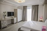 Demi Hotel