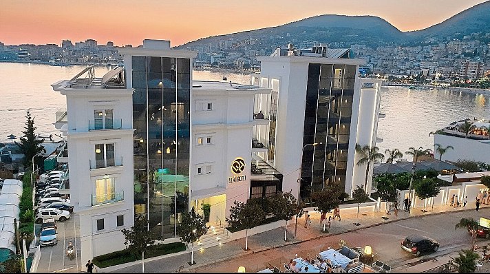 Demi Hotel