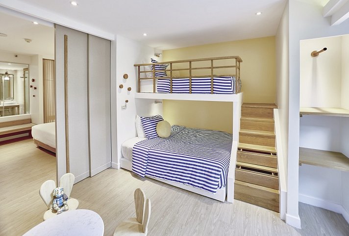 Bandara Spa Resort & Pool Villas, Samui - Wohnbeispiel Family Suite (Zimmercodierung WI1)