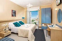 Condor - Doppelzimmer Classic seitl. Meerblick (Zimmercodierung D2N)