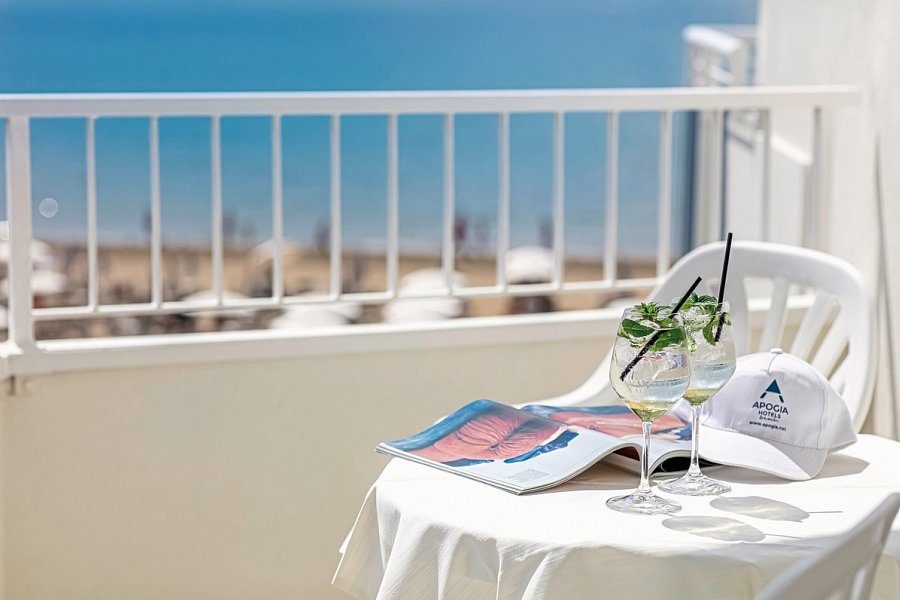Condor - Beispiel Balkon Doppelzimmer Classic (Zimmercodierungen D1N & D2N)