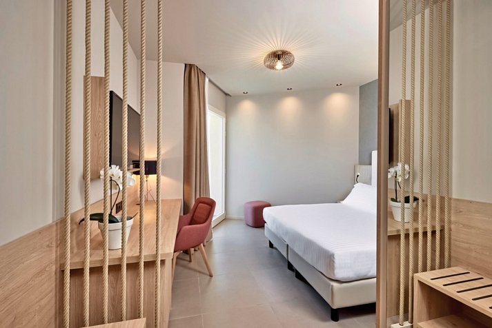 Park Hotel Casimiro - Wohnbeispiel Doppelzimmer Superior (Zimmercodierung DS1)
