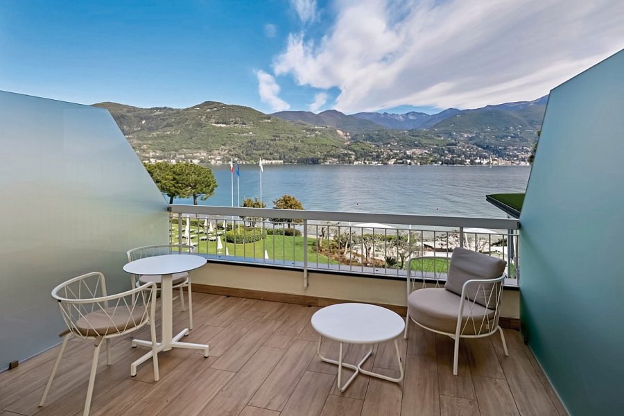 Park Hotel Casimiro - Wohnbeispiel Doppelzimmer Deluxe seitl. Seeblick (Zimmercodierung DDL)