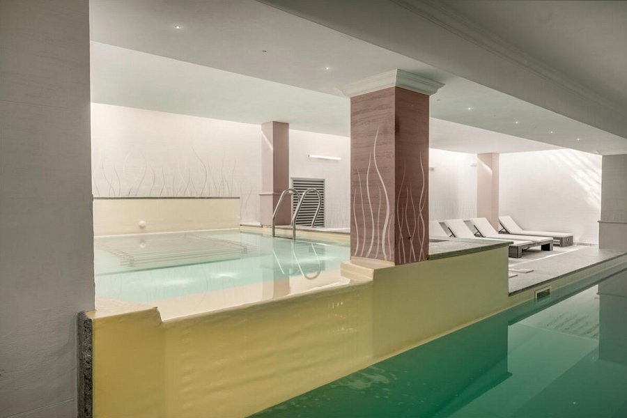 Hotel Splendid Sole - Innenpool