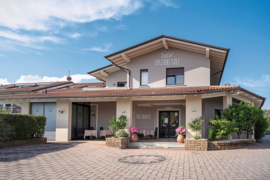 Hotel Splendid Sole - Hotel Außenansicht