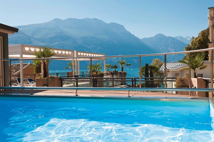 Europa Skypool & Panorama