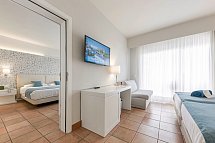 Aldiana Club Andalusien - Wohnbeispiel Familienzimmer Verbindungstür (Zimmercodierung FV1)