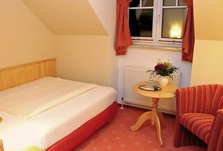 Kurpark Flair Hotel im Ilsetal - Wohnbeispiel Einzelzimmer Standard (Zimmercodierung EG1)