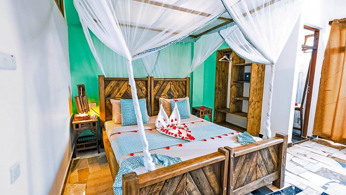Paradise Beach Resort