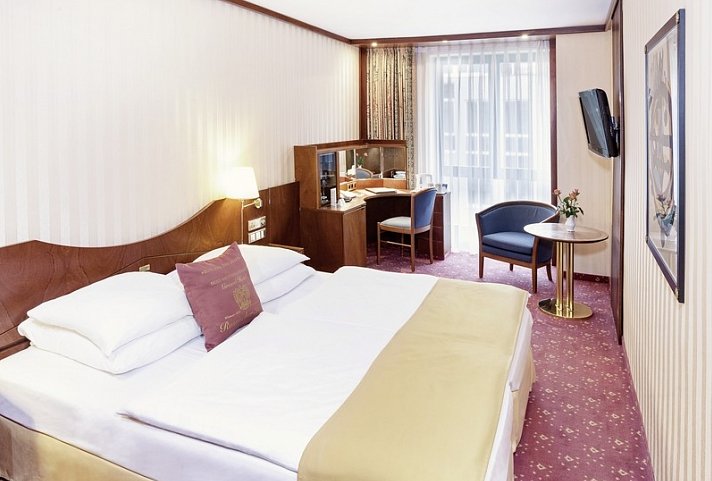 Best Western Premier Grand Hotel Russischer Hof - Wohnbeispiel Doppelzimmer Komfort (Zimmercodierung DF1)