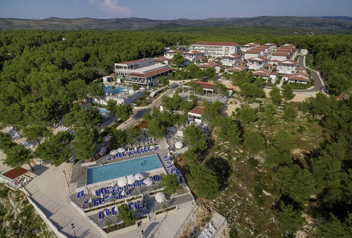 Gava Waterman Milna Resort