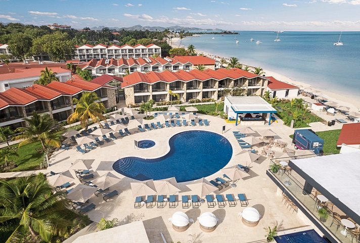 Royalton CHIC Antigua - Sunset Pool