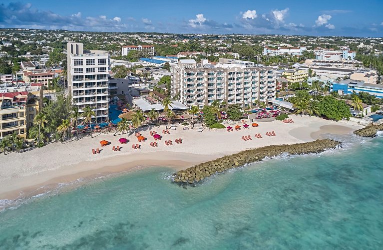 O2 Beach Club & Spa