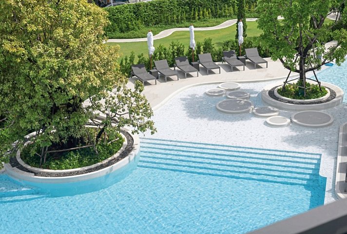 Cross Pattaya Pratamnak