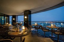 JC Kevin Sathorn Bangkok Hotel - Blue District Bar
