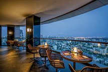 JC Kevin Sathorn Bangkok Hotel - Blue District Bar
