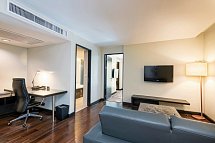 Radisson Suites Bangkok Sukhumvit - Wbsp. One Bedroom Suite with Balcony (Zimmercodierung WB2)